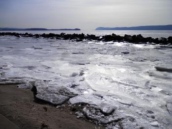 Frozen Hudson River at Croton Landing Park.