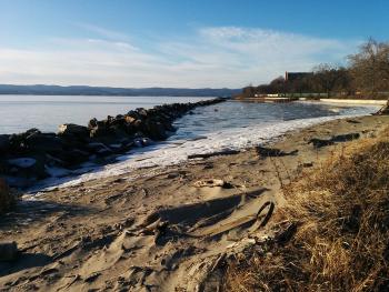 Hudson River at Croton Landing Park.