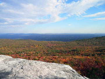 View from Minnewaska. © 2015 Peter Wetzel.