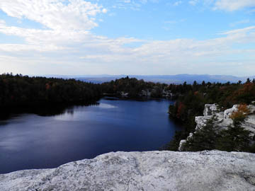 Lake Minnewaska from cliff overlook. © 2015 Peter Wetzel.