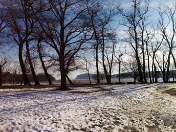 Croton Point Park © 2017 Peter Wetzel.