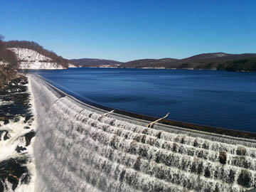 New Croton Dam © 2017 Peter Wetzel.