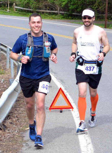 Sean and I coming in to Eliot's aid station. Photo by Eliot Lee.